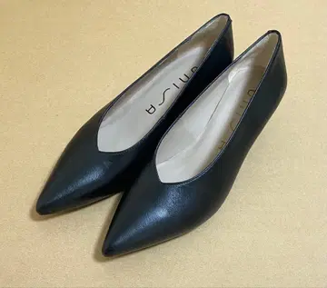 [ 새상품 ] UNISA 블랙 스틸레토 하이힐 23.5cm