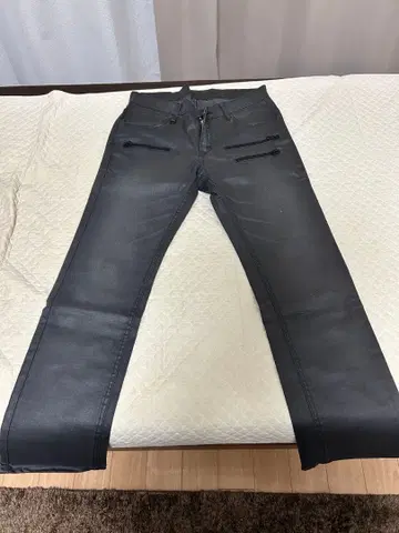 리 슬림핏 그레이 데님 팬츠