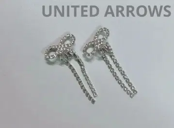 [새상품급] UNITED ARROWS 큐빅 귀찌