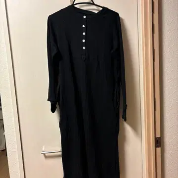 택 포함 새상품 심플 블랙 원피스