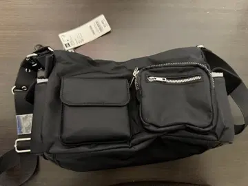 GU 블랙 숄더백 2포켓
