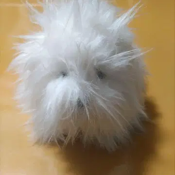 푹신푹신한 화이트 봉제 인형