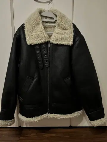 Ungrid 페이크 무스탕 보아 블루종