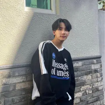 Ames Worldwide 맨투맨 트레이닝복 세븐틴 정한