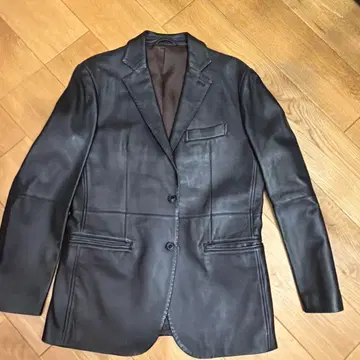 블랙 가죽 자켓 싱글 버튼