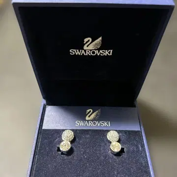 Swarovski 크리스탈 귀찌