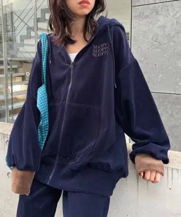 후스후 갤러리 / 슬로우 네이비 벨로아 후드티