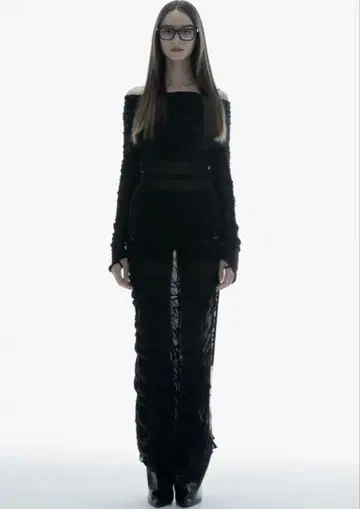 Theredthread S slit fit skirt petal