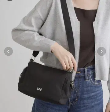 Lee 블랙 숄더백