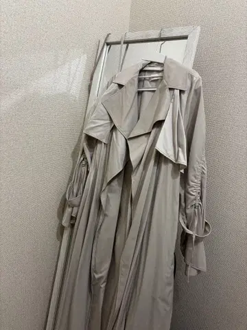 snidel 글로스 트렌치코트 베이지 허리 벨트 포함