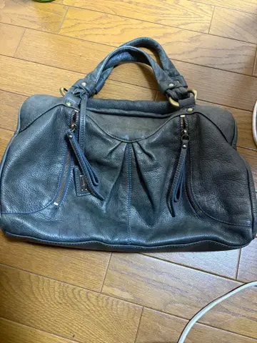 다크 그레이 가죽 핸드백 헤이세이 갸루