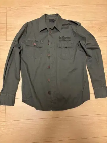 Hurley 포켓 부착 셔츠 올리브 그린