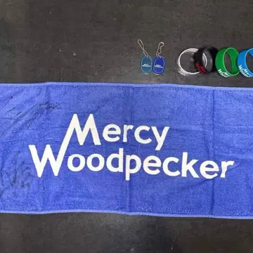 Mercy Woodpecker 사인 포함 타월 러버 밴드 키링