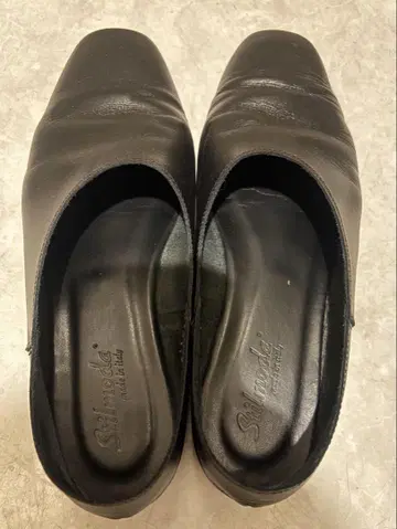 Stilmoda 블랙 플랫슈즈
