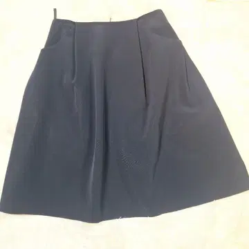 폭시 뉴욕 플레어 스커트 무릎 기장 네이비 스트레치 40