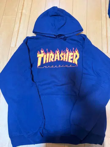 THRASHER 로고 후드 부착 맨투맨