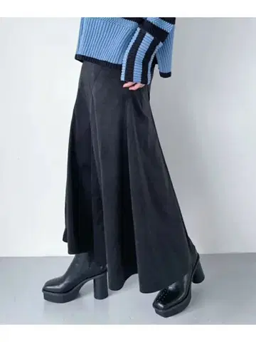 [ 컨디션 최상 ] PAGEBOY 스마트 벨로아 에스카르고 스커트 완판템