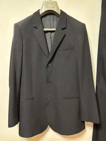 고급 EMPORIO ARMANI 비즈니스 정장 블랙