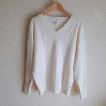 23구 퓨어 캐시미어 V넥 니트 스웨터 화이트 아이보리
