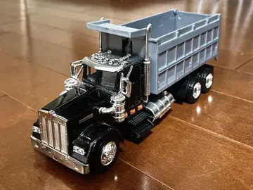 덤프트럭 미니카 블랙 컬러 모형