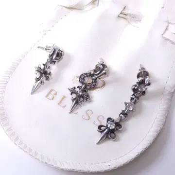 BLESS 귀걸이 (한쪽) 실버 925 SV 남녀 공용 크로스 액세서리
