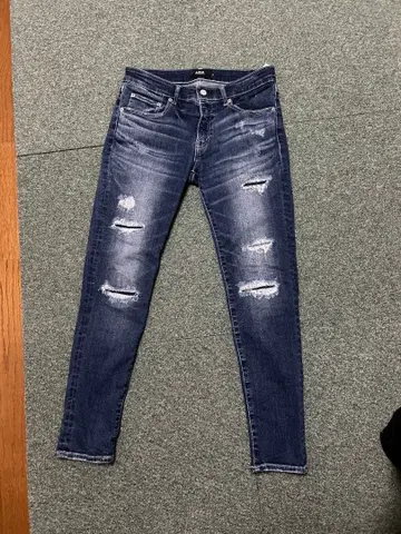 데미지 가공 스키니 데님 다크 블루