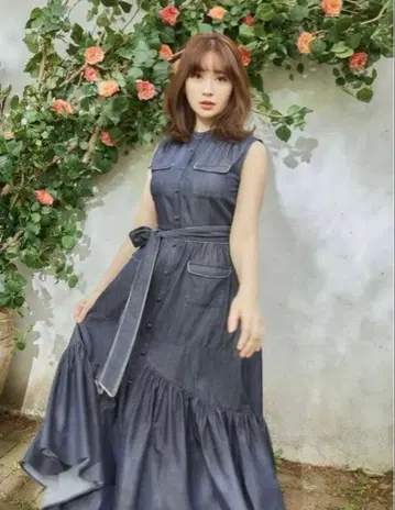 her lip to Marseille Belted Denim Dress