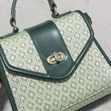 moussy 백 그린