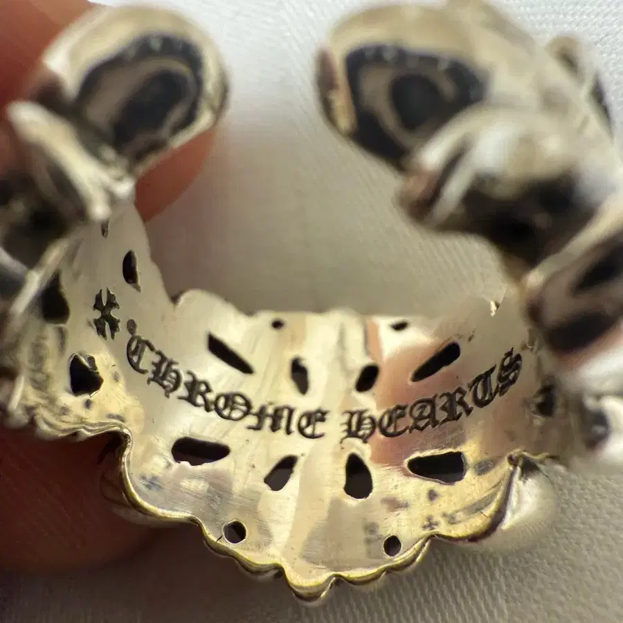 가격다운)크롬하츠 더블플로랄 링 7 , 7.5