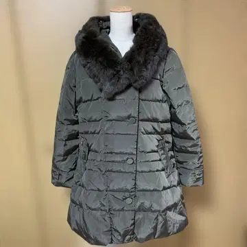 퍼 달린 다운 자켓