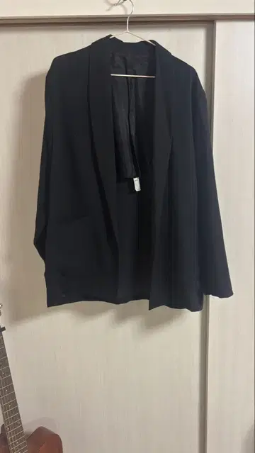 Kowtow Tux Jacket 블랙 노카라