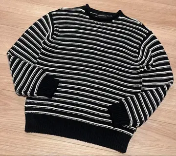 새상품급 EMPORIO ARMANI 코튼 니트 블랙 화이트 M
