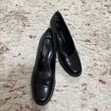 [ 새상품급 ] HIROFU 블랙 펌프스 22.5cm