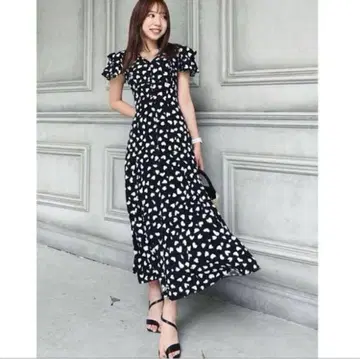 리엔다 더블 플레어 슬리브 원피스 S 블랙 하트 롱 원피스