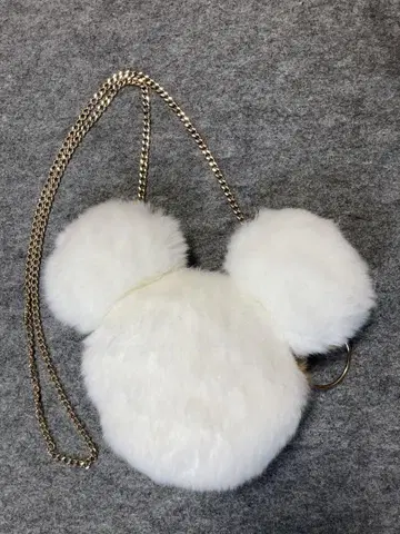디즈니 미키 복슬복슬 숄더백 화이트 브라운 체인