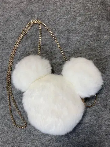 디즈니 미키 복슬복슬 숄더백 화이트 브라운 체인