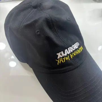 XLARGE 쿠사마 야요이 콜라보 캡 블랙