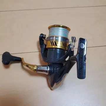 SHIMANO SAHARA 4000 스피닝 릴