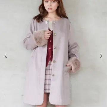 MAJESTIC LEGON 퍼 소매 노카라 코트