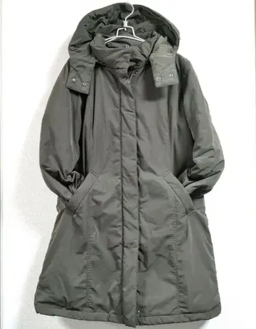 L 언타이틀 화이트 덕 다운 카키 자켓 코트