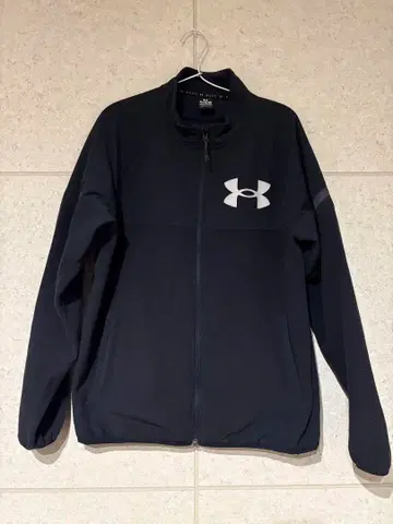 언더 아머 집업 아우터 블랙