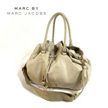 [ 새상품급 ] 마크제이콥스 가죽 복조리 핸드백 아이보리 화이트