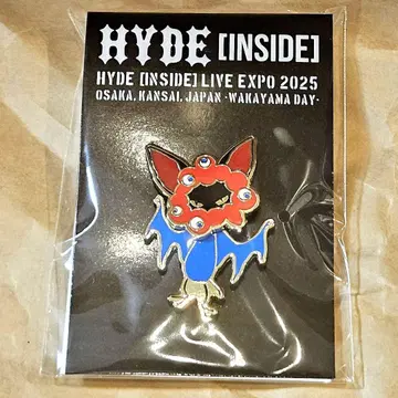 EXPO HYDE 미야쿠미야쿠 변신 흔들흔들 핀 배지 CHUPACABRA