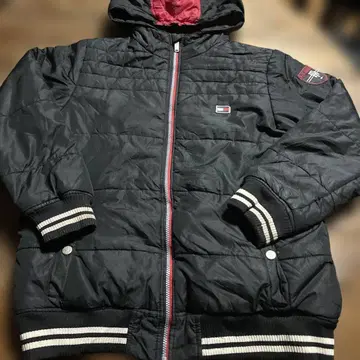 TOMMY HILFIGER 다운 나일론 마운틴 후드티 블랙 XL 사이즈