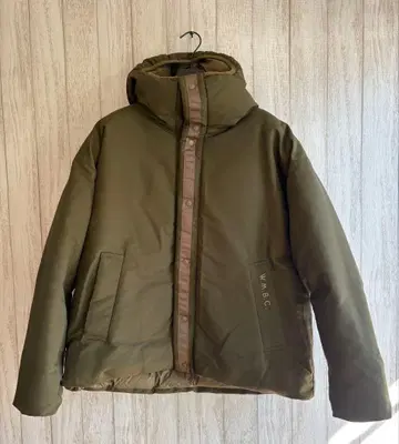 화이트 마운티니어링 WMBC TAION 리버서블 다운