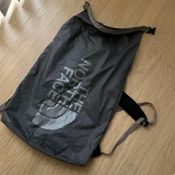 THE NORTH FACE 그레이 백팩