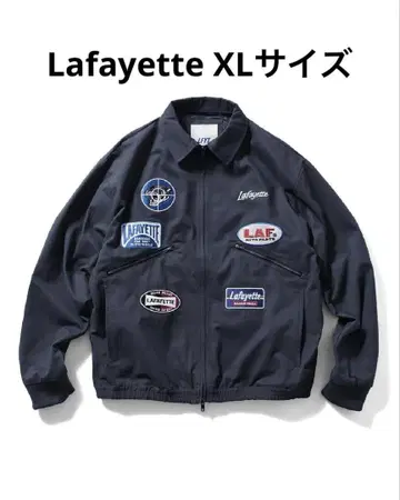 Lafayette 패치가 달린 네이비 자켓