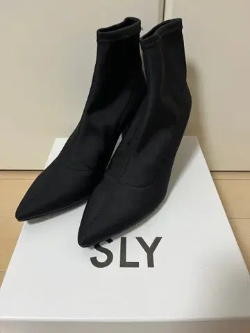 [ 미사용 새상품 ] SLY 부츠 블랙 L