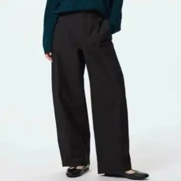 유니클로 배럴 백 팬츠 S 블랙