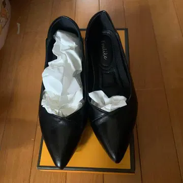 Foxlike 블랙 스틸레토 펌프스